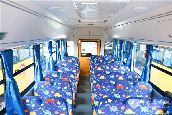 2018中國校車行業(yè)高峰論壇向行業(yè)傳遞了哪些信息？
