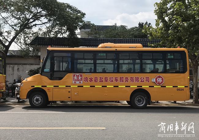 管理搞上去、收費(fèi)降下來(lái)！起底鹽阜校車(chē)安全運(yùn)營(yíng)背后的秘密