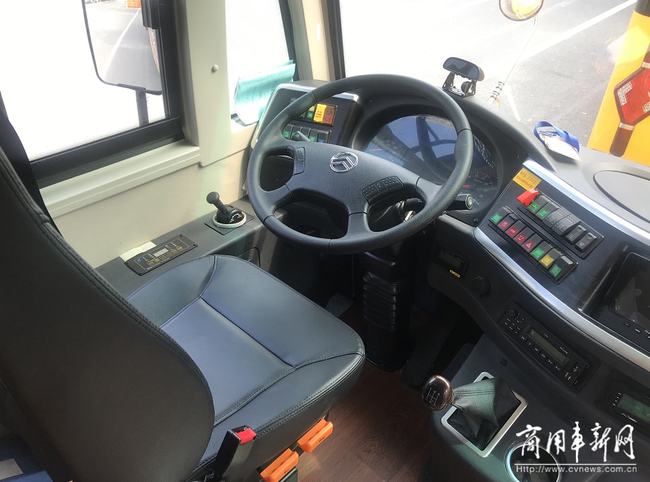 管理搞上去、收費(fèi)降下來(lái)！起底鹽阜校車(chē)安全運(yùn)營(yíng)背后的秘密