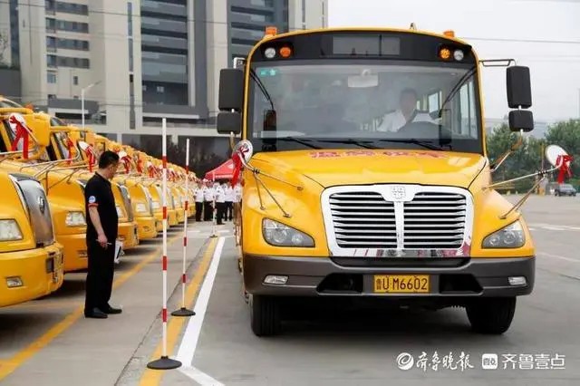 溫馨校車亮十年成績單：累計發送1210萬車次、2.7億人次